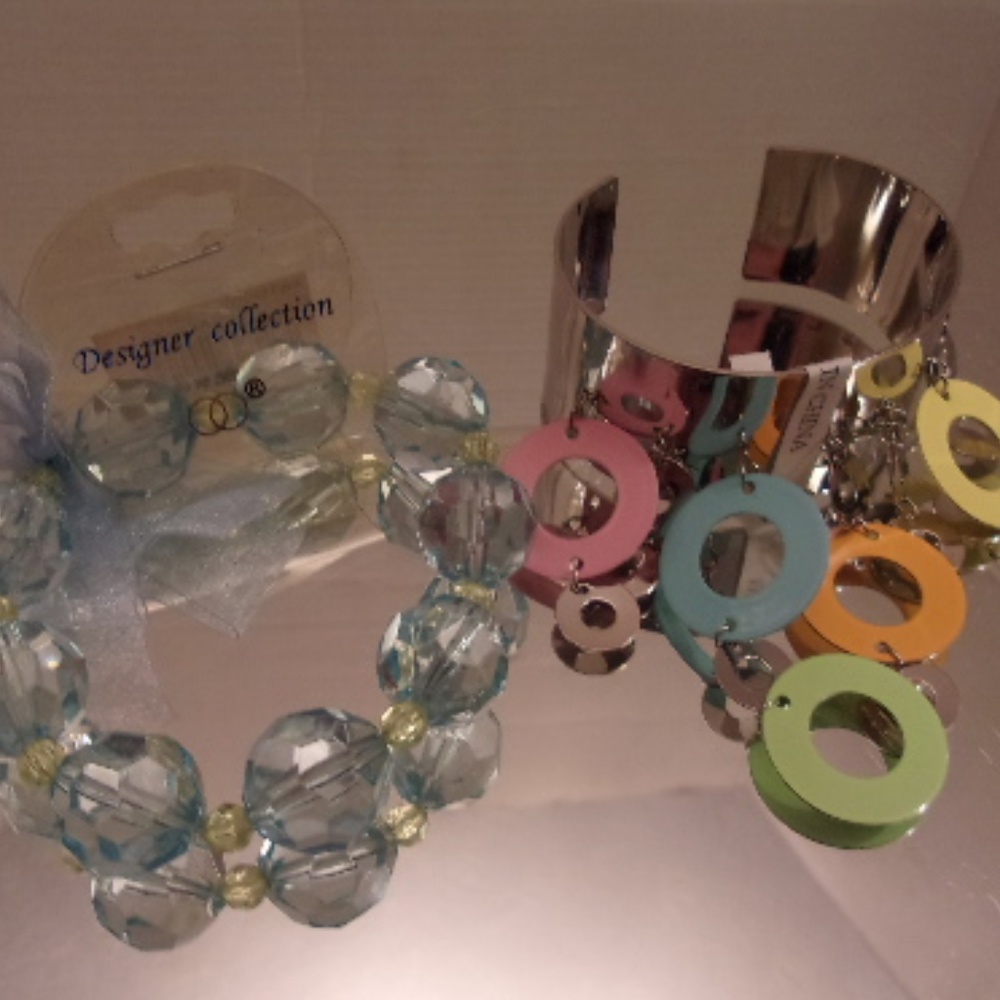 Nwts 2 Lovely blue/yellow/pink braclets. L51-2